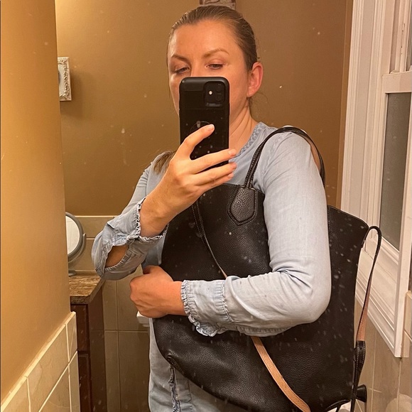 Authentic Gucci Rumble Tote - Picture 2 of 2